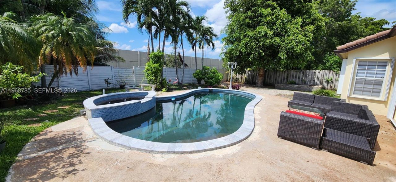 19922 NW 88th Ave, Miami, FL 33018 Photo