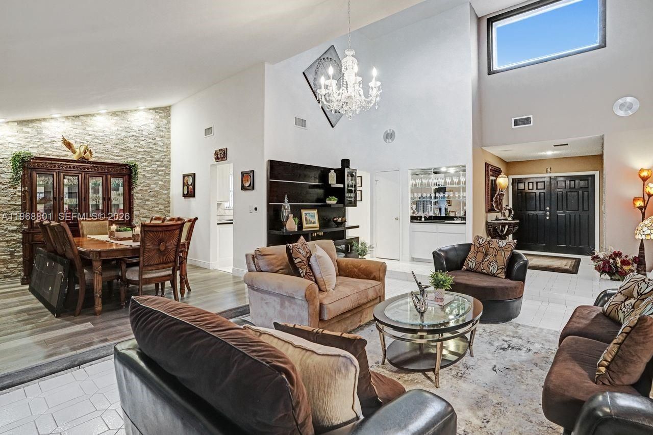 8084 Buttonwood Cir, Tamarac, FL 33321 Photo