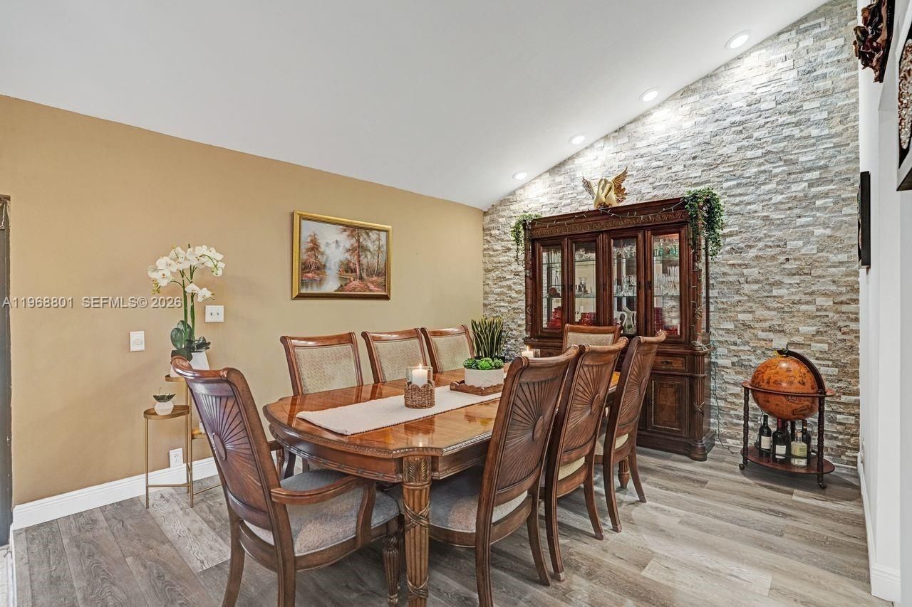 8084 Buttonwood Cir, Tamarac, FL 33321 Photo