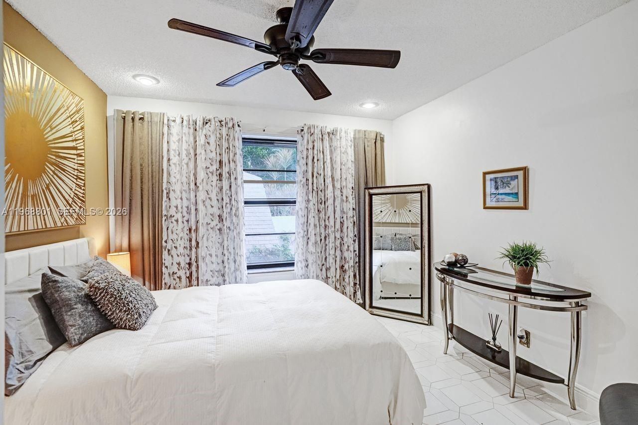 8084 Buttonwood Cir, Tamarac, FL 33321 Photo