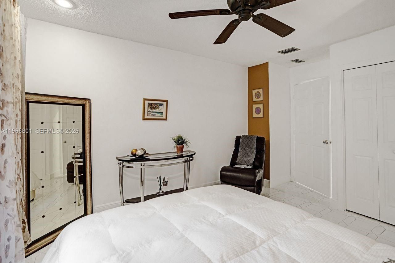 8084 Buttonwood Cir, Tamarac, FL 33321 Photo