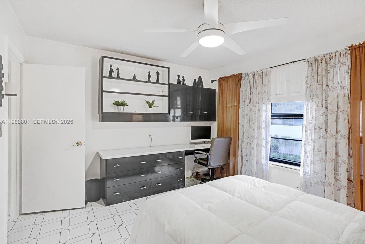 8084 Buttonwood Cir, Tamarac, FL 33321 Photo