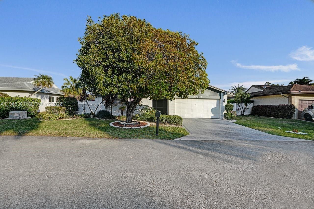 8084 Buttonwood Cir, Tamarac, FL 33321 Photo