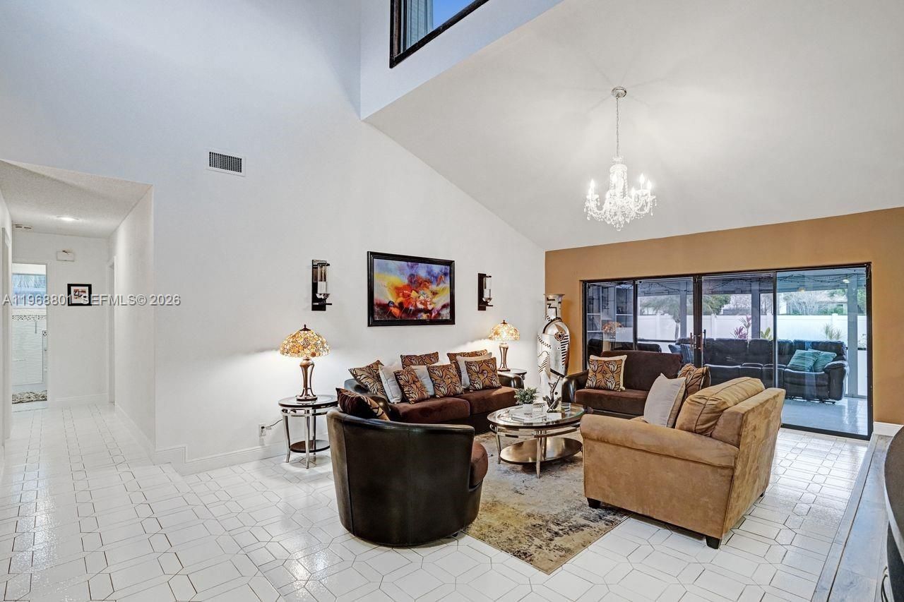 8084 Buttonwood Cir, Tamarac, FL 33321 Photo