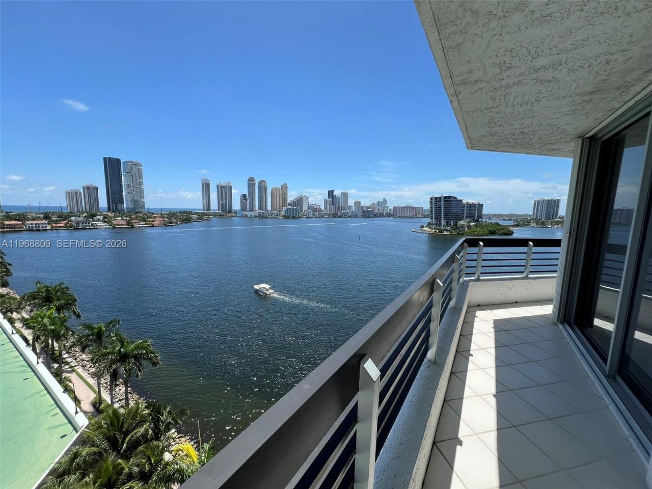 3530 Mystic Pointe Dr , Unit 1215, Aventura, FL 33180 Photo