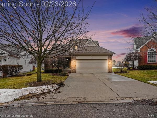 625 Rolling Hills Lane, Lapeer, MI 48446