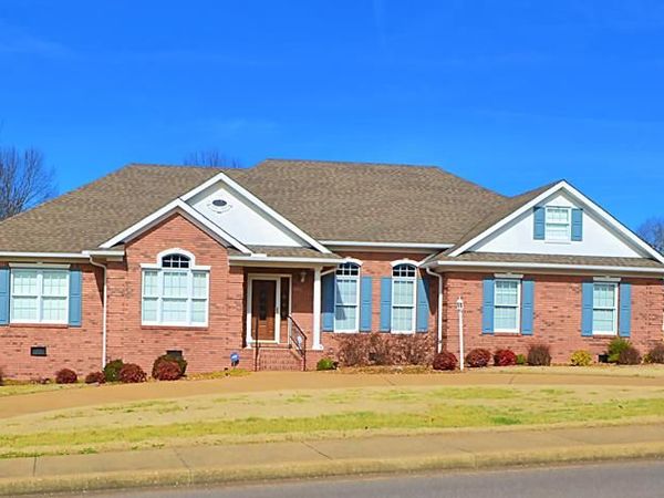 1408 Patriot Ave, Paris, TN 38242