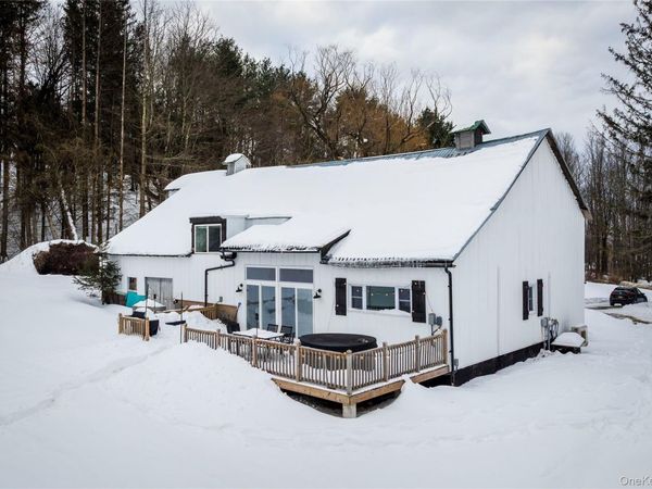 47 Hemmer Road , Jeffersonville, NY 12748