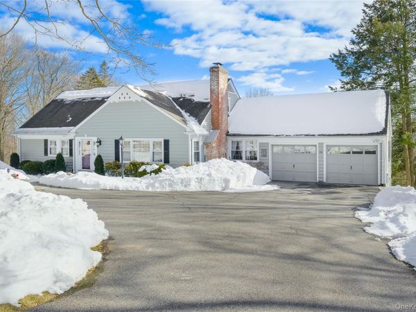 18 Hayrake Lane, Chappaqua, NY 10514