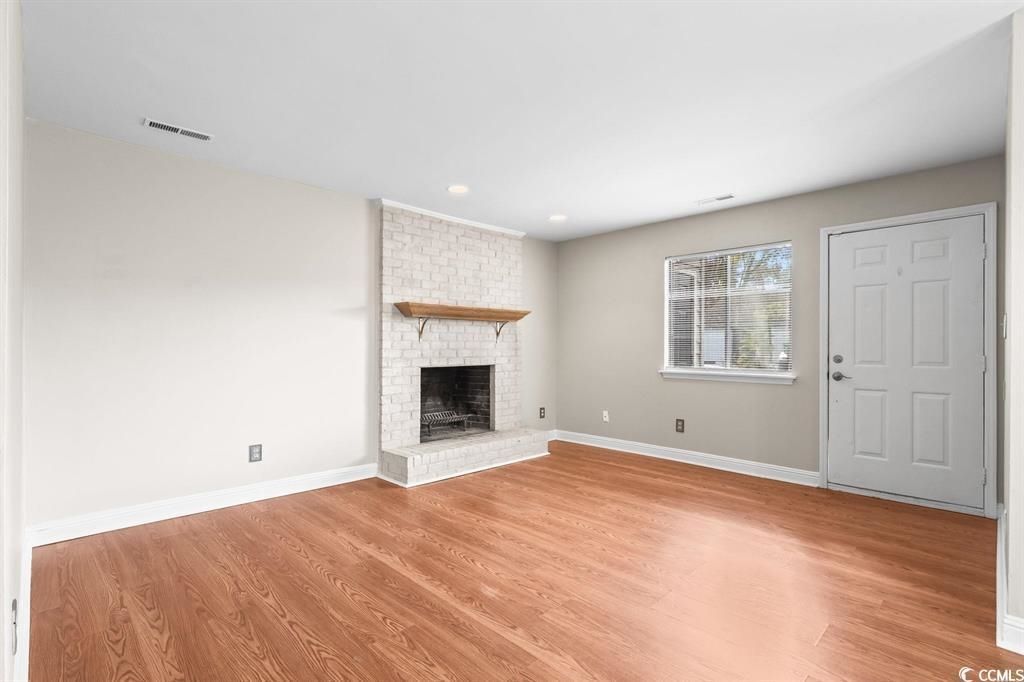 6517 Valene Ct. Photo 4