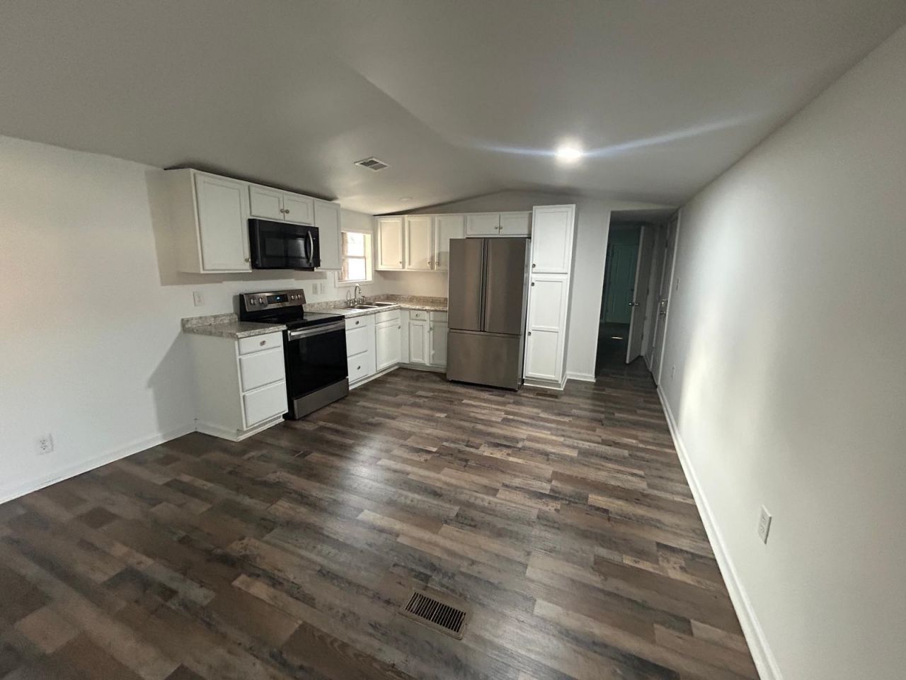 101 Dubbs Ave Photo 6