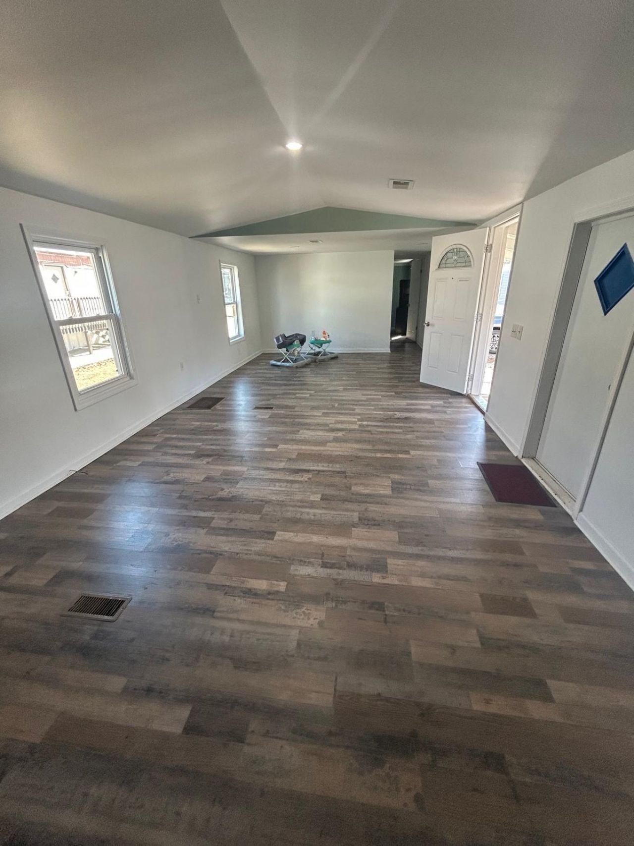 101 Dubbs Ave Photo 8