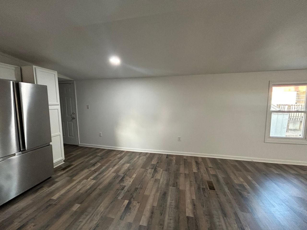 101 Dubbs Ave Photo 9