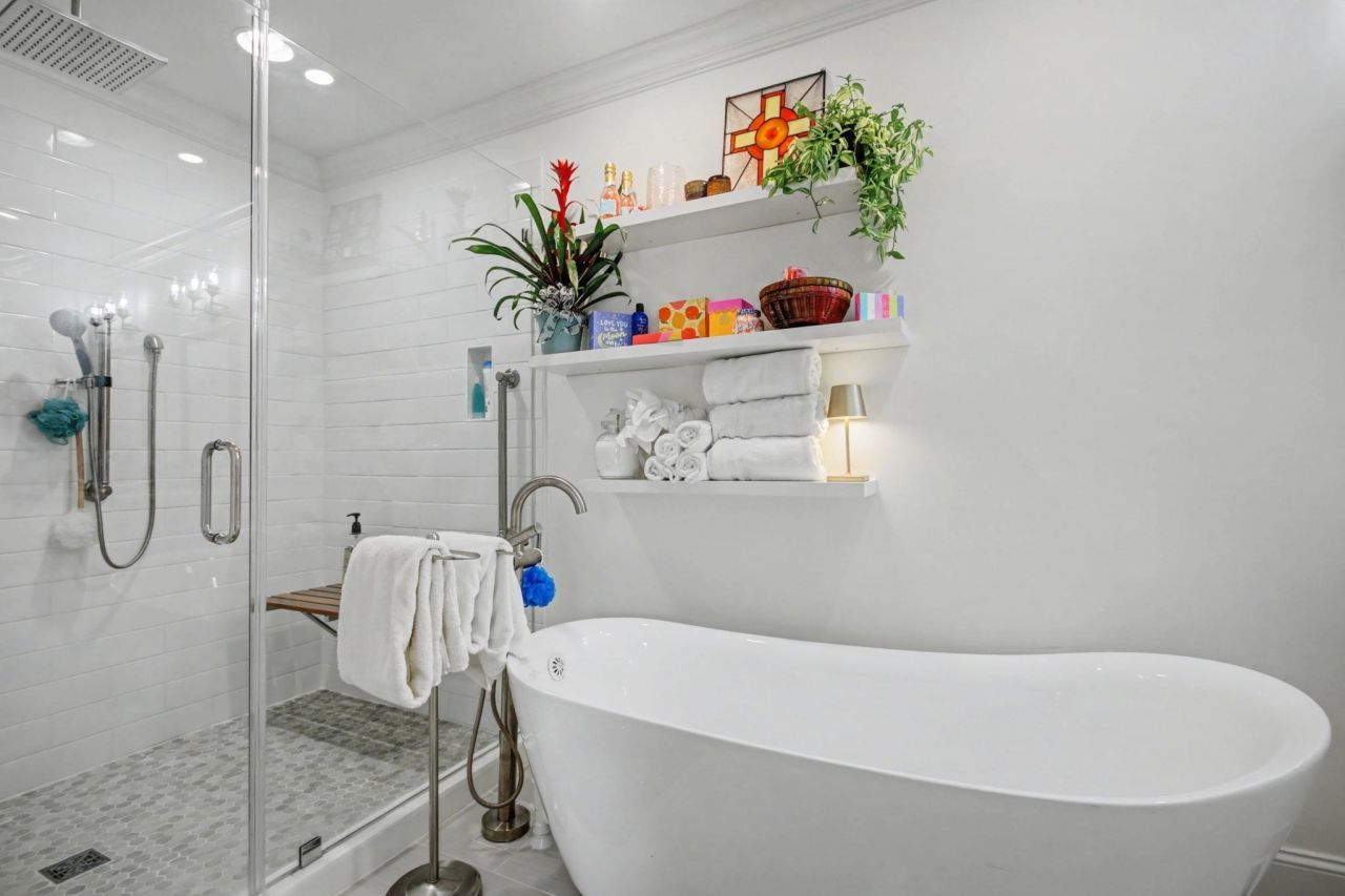 416 Front St. Photo 23