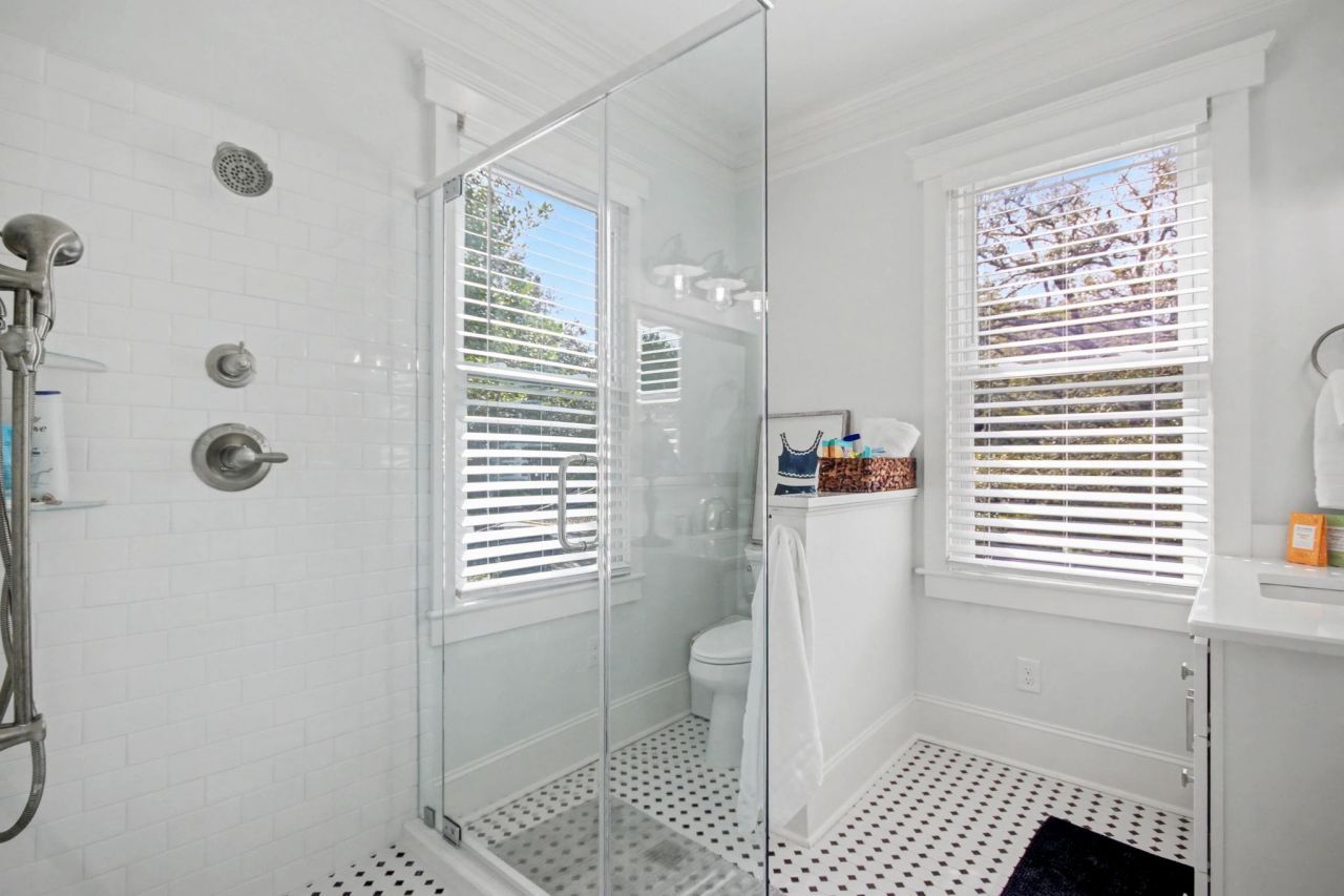 416 Front St. Photo 27