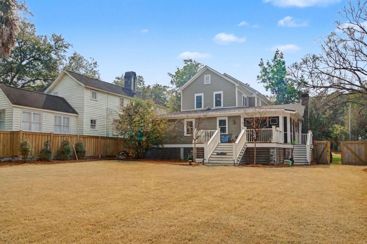 416 Front St. Photo 35