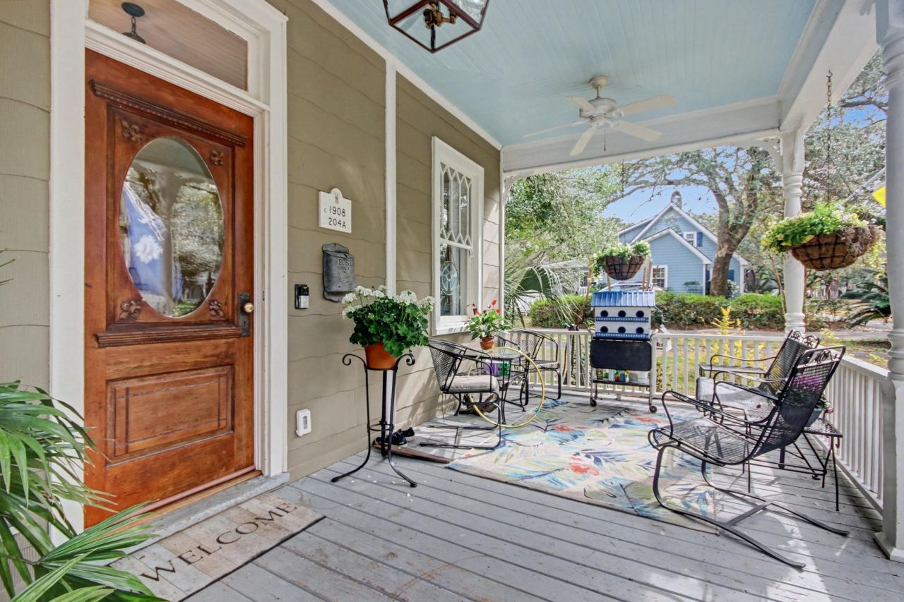 416 Front St. Photo 5