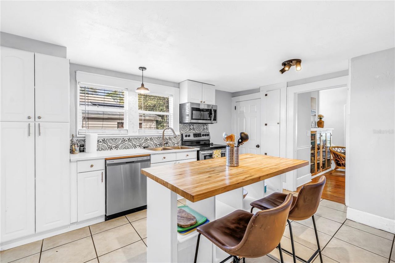 1726 2nd Avenue N, Saint Petersburg, FL 33713 Photo