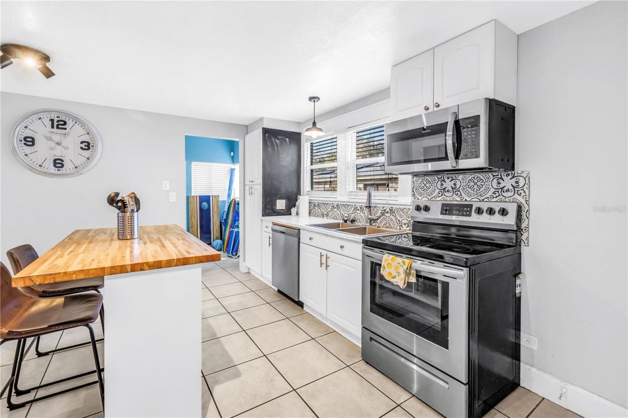 1726 2nd Avenue N, Saint Petersburg, FL 33713 Photo