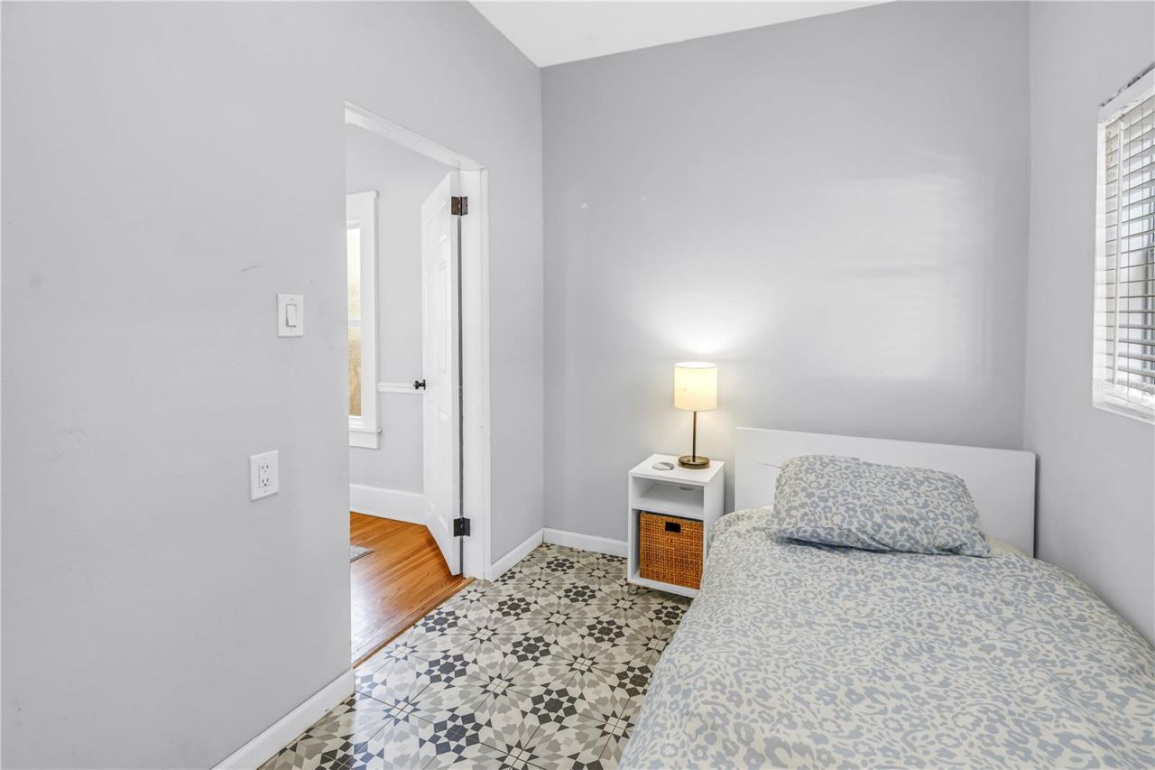 1726 2nd Avenue N, Saint Petersburg, FL 33713 Photo