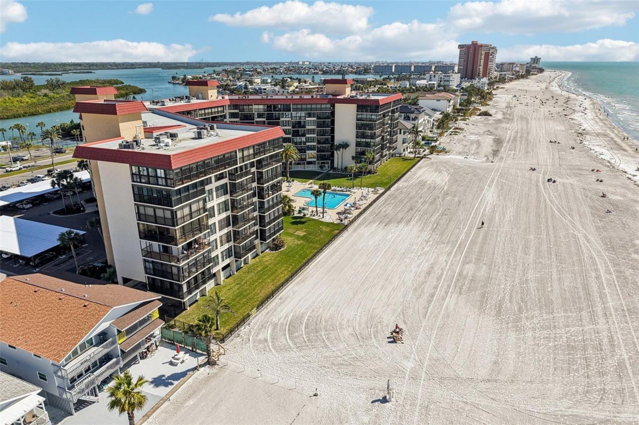 18304 Gulf Boulevard, Unit 607, Redington Shores, FL 33708 Photo