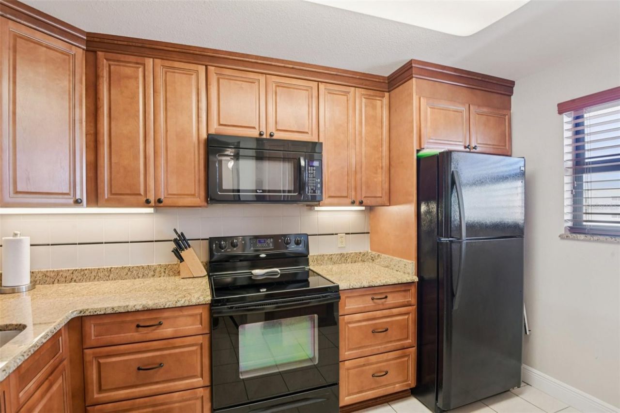 18304 Gulf Boulevard, Unit 607, Redington Shores, FL 33708 Photo