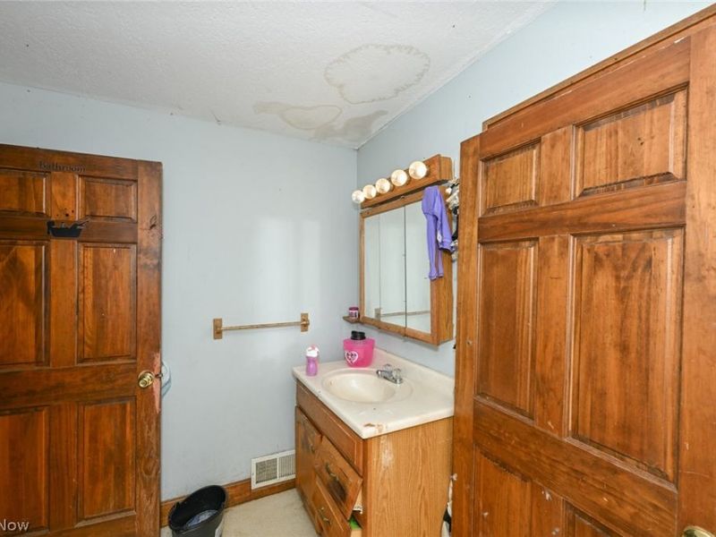 600 Brown Street, Akron, OH 44311 Photo 10