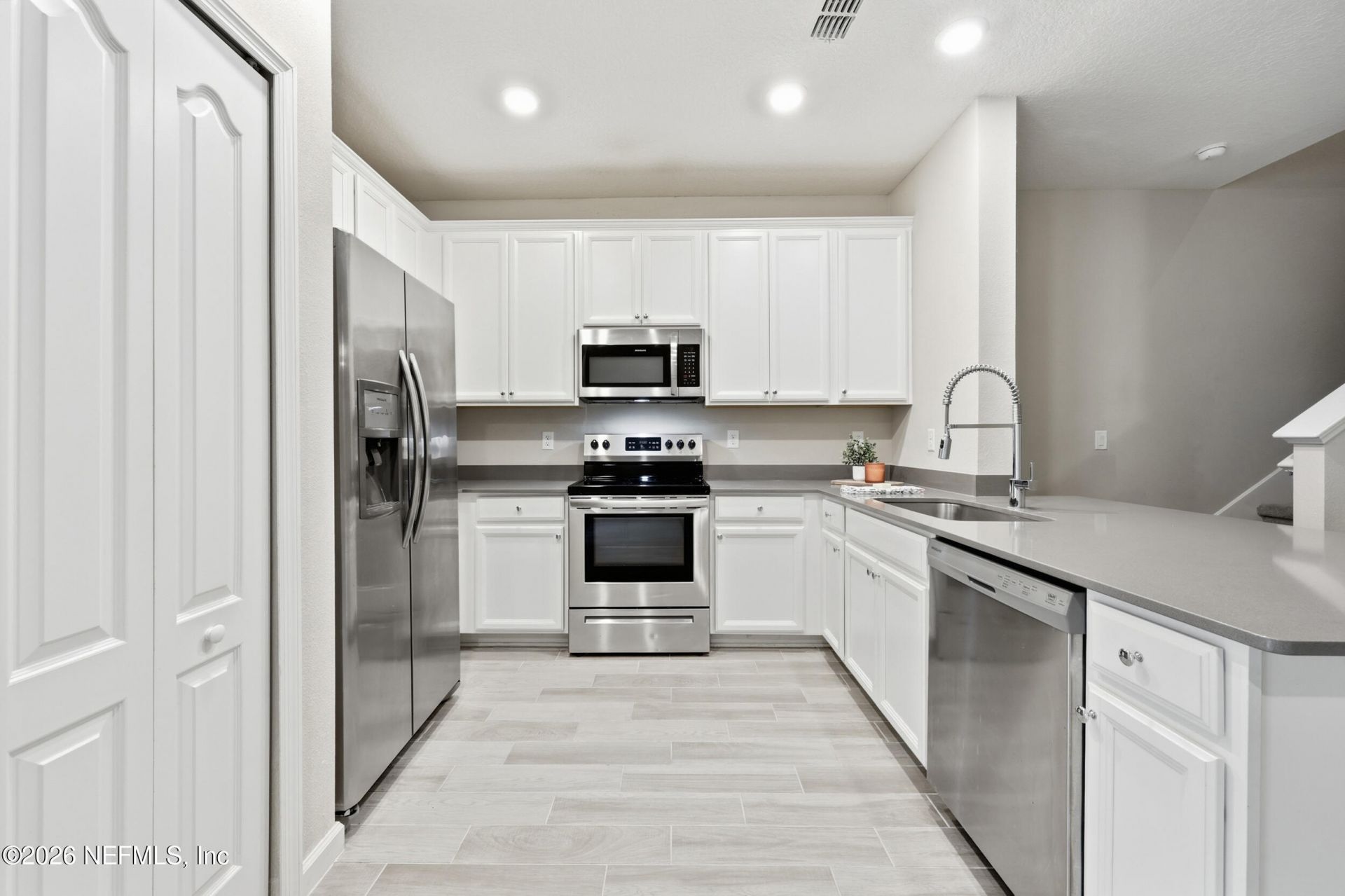 2552 Sandy Dune Drive, Jacksonville, FL 32233 Photo