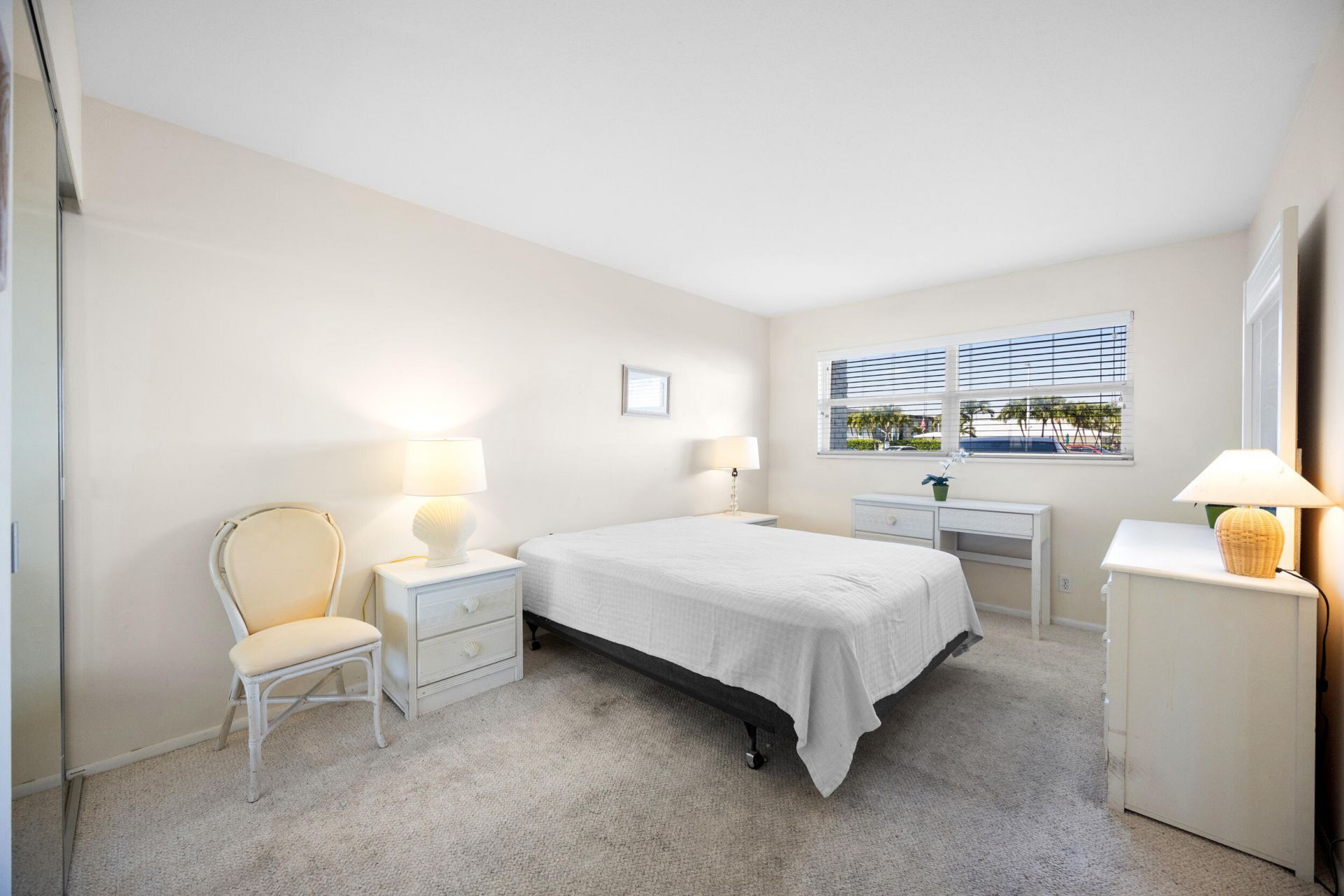 100 Shore Court, Unit 104, North Palm Beach, FL 33408 Photo