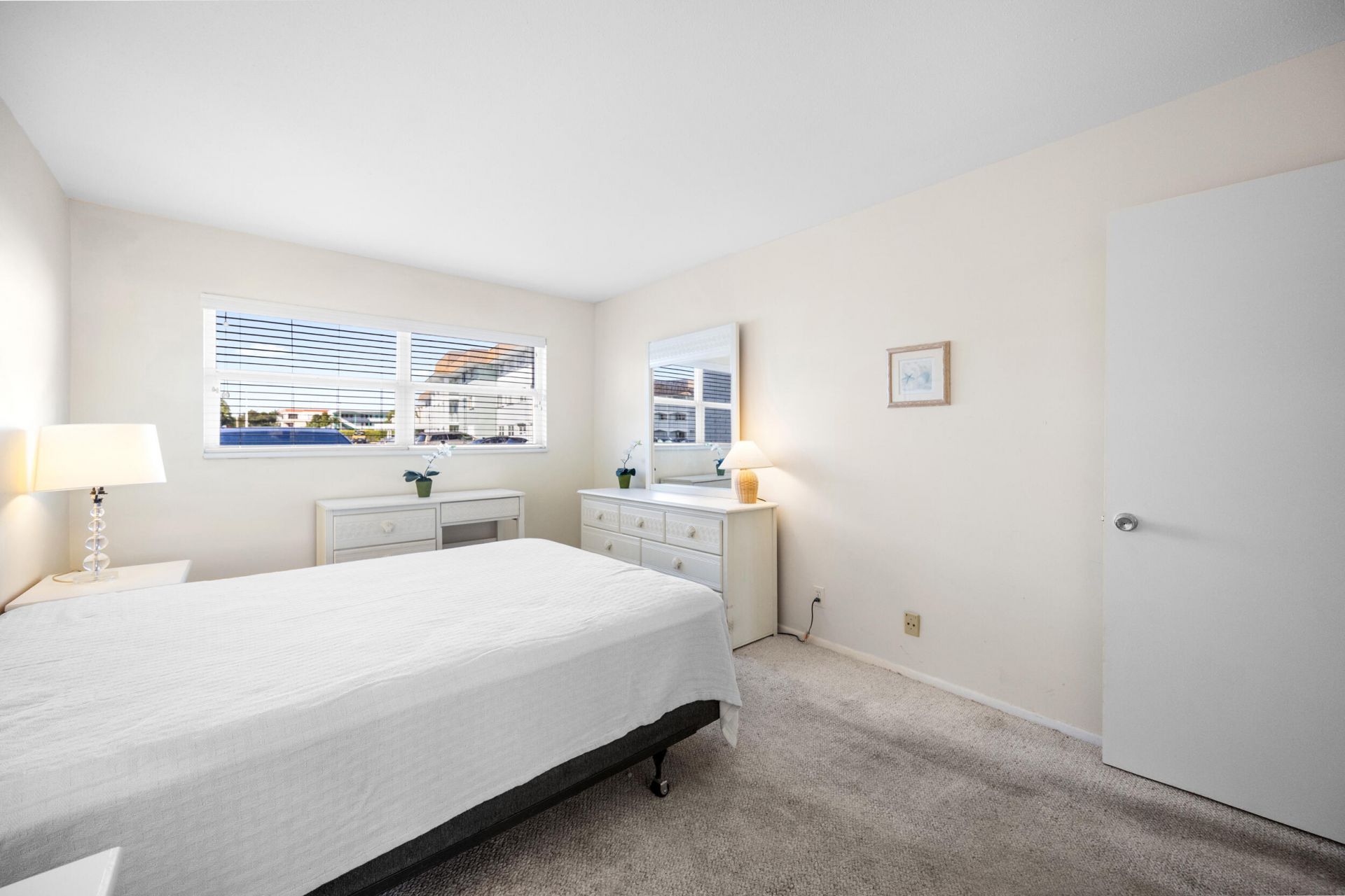 100 Shore Court, Unit 104, North Palm Beach, FL 33408 Photo