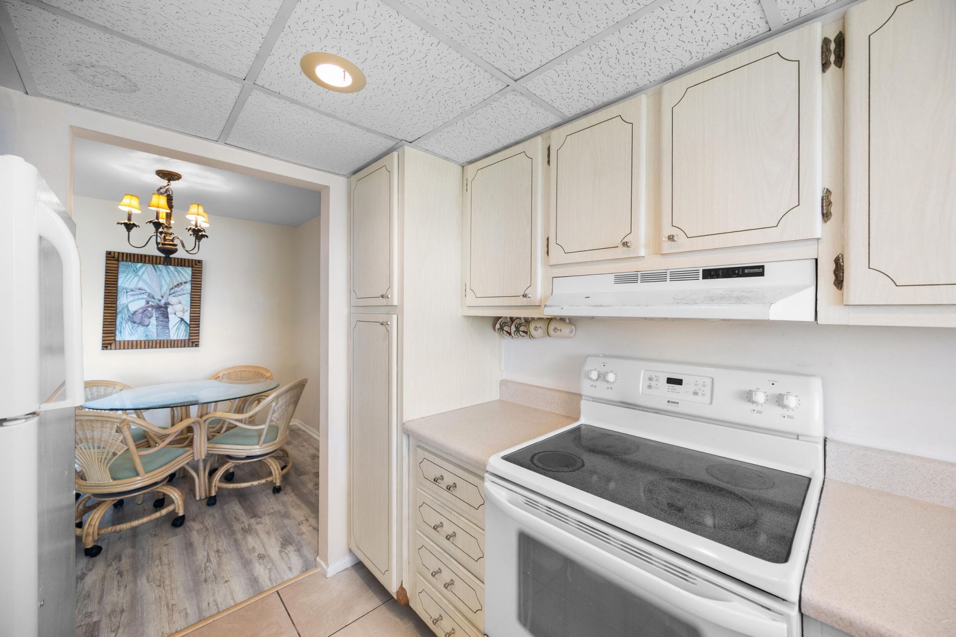 100 Shore Court, Unit 104, North Palm Beach, FL 33408 Photo