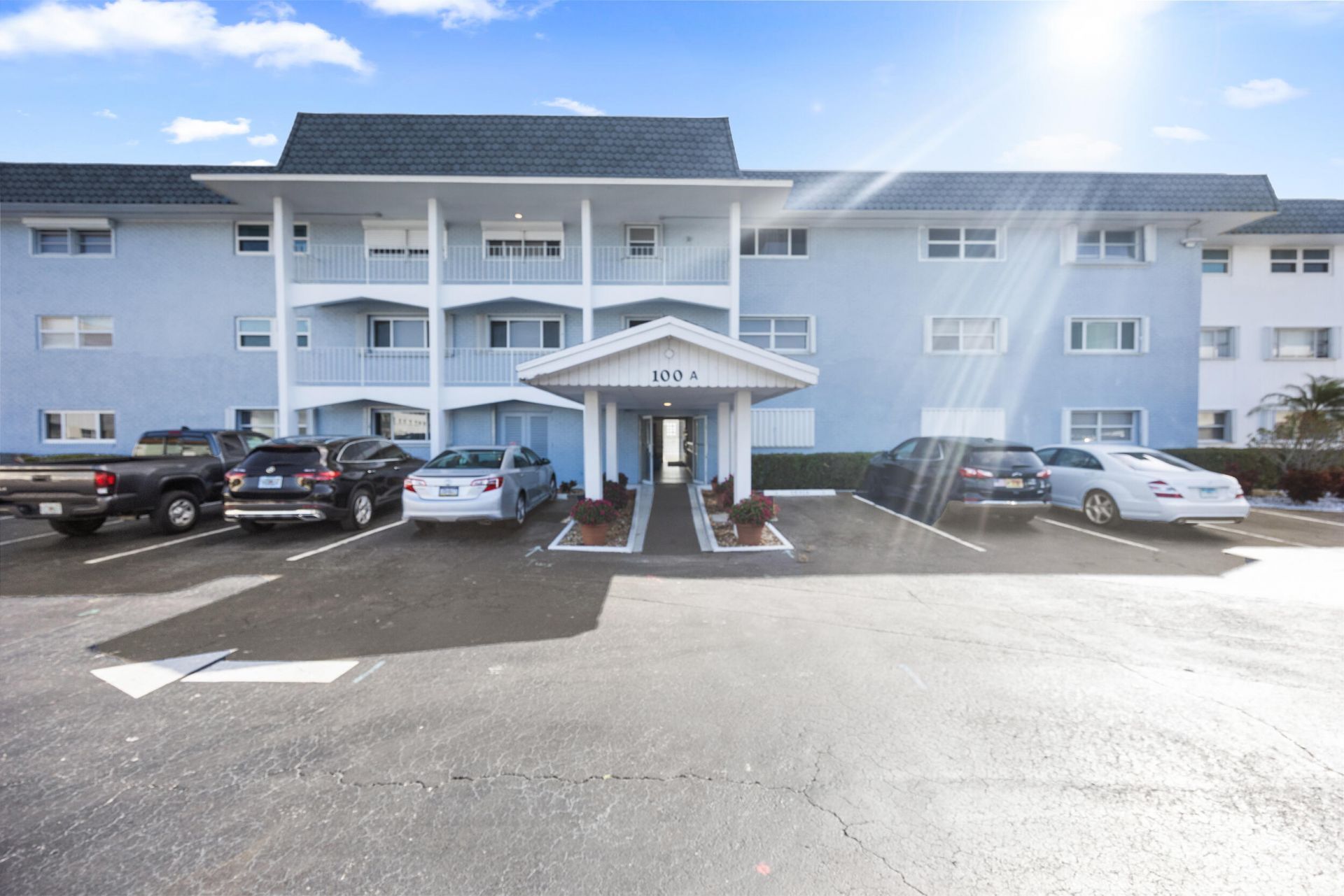 100 Shore Court, Unit 104, North Palm Beach, FL 33408 Photo