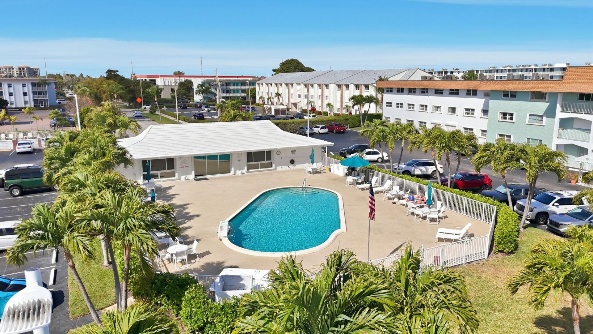 100 Shore Court, Unit 104, North Palm Beach, FL 33408 Photo