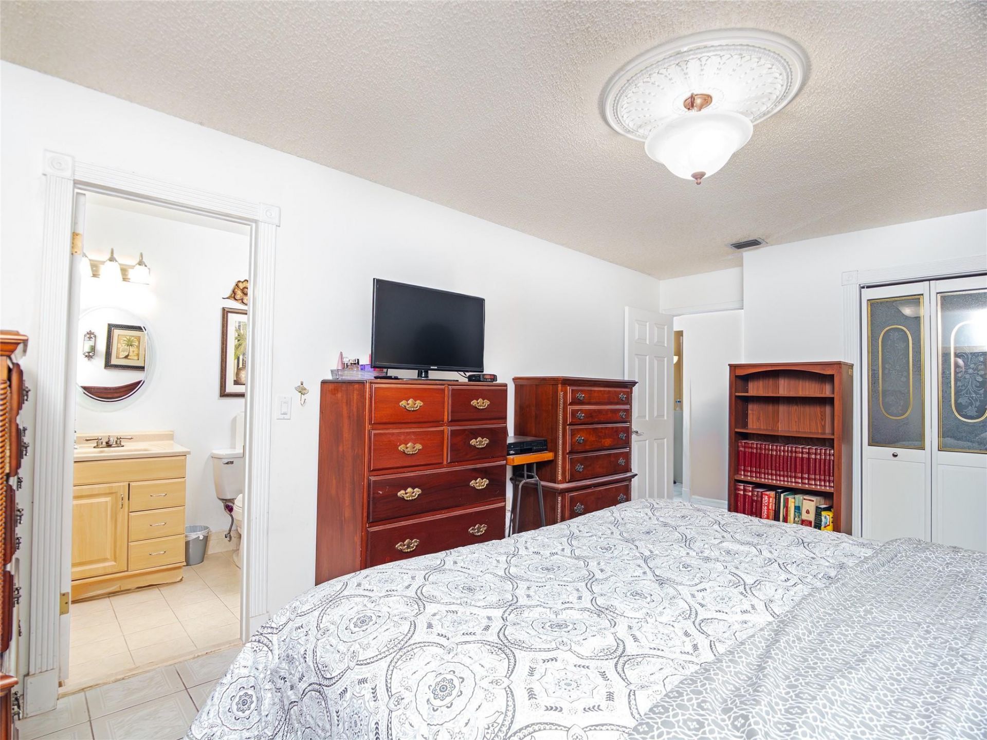 5022 SW 139th Place, Miami, FL 33175 Photo