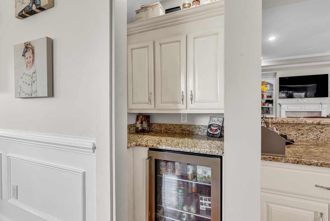 7045 Turtle Cove Dr. Photo 6