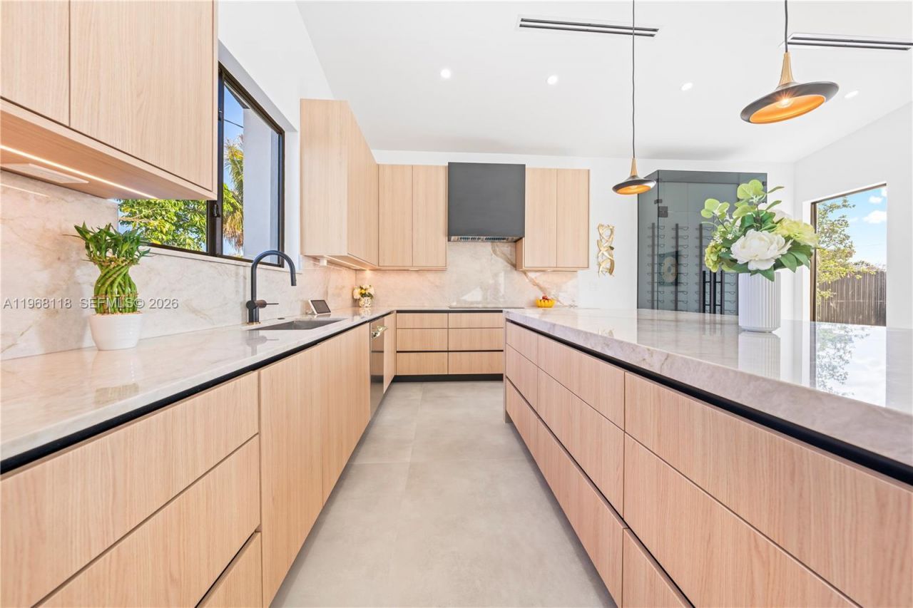 4321 SW 99th Ave , Miami, FL 33165 Photo