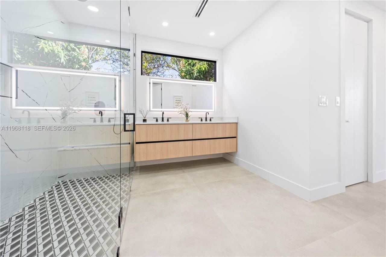 4321 SW 99th Ave , Miami, FL 33165 Photo