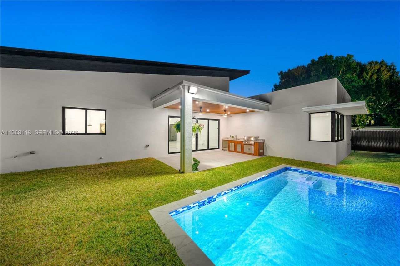 4321 SW 99th Ave, Miami, FL 33165 Photo