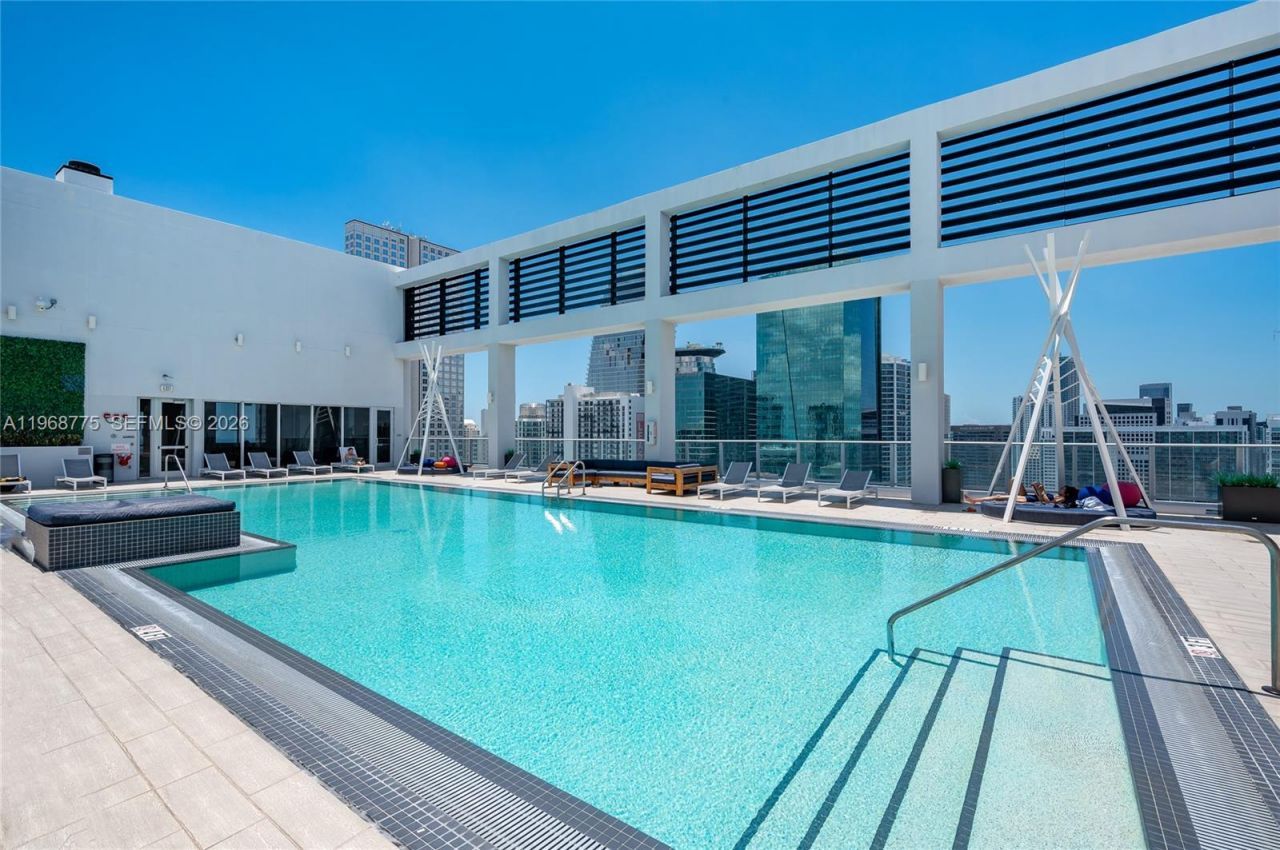 151 SE 1st St, Unit 909, Miami, FL 33131 Photo