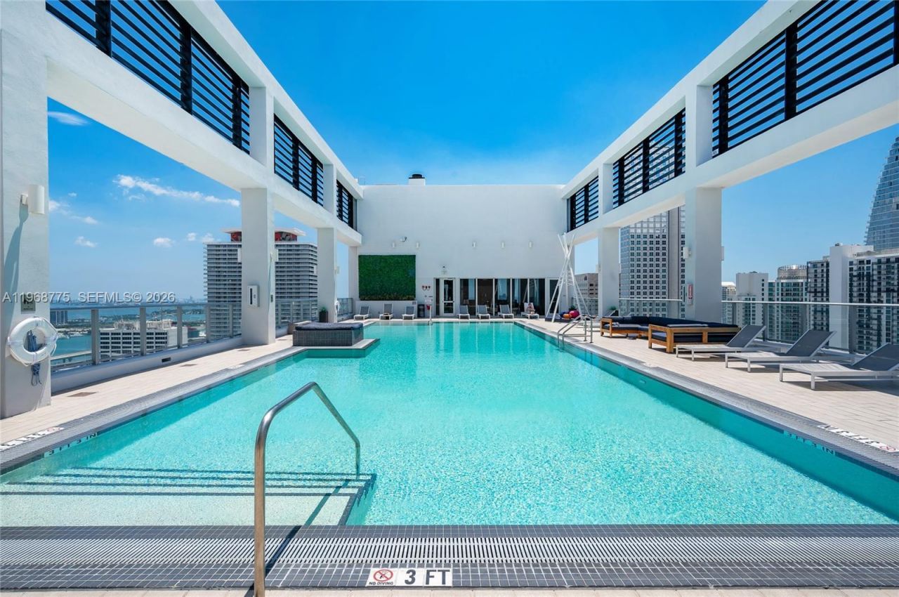 151 SE 1st St, Unit 909, Miami, FL 33131 Photo