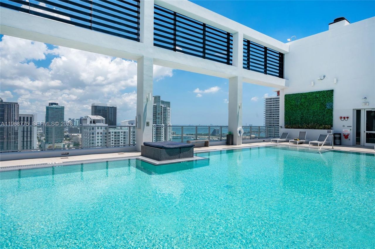 151 SE 1st St, Unit 909, Miami, FL 33131 Photo