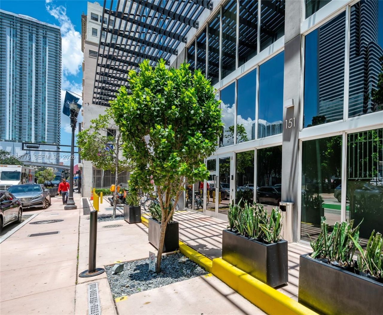 151 SE 1st St, Unit 909, Miami, FL 33131 Photo