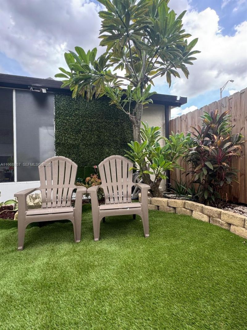 582 E 18th St , Unit B, Hialeah, FL 33013 Photo