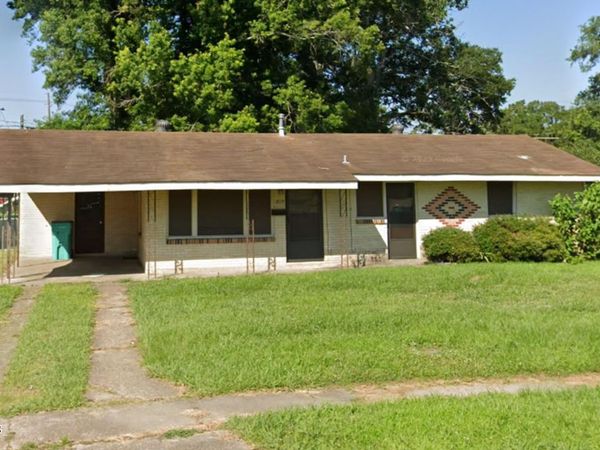 2115 Ledoux Circle, Opelousas, LA 70570