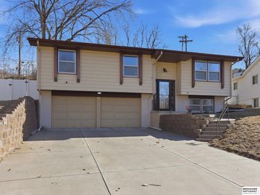 403 Garden Avenue, Bellevue, NE 68005