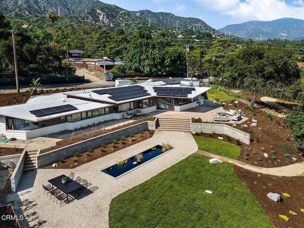 1210 Journeys End Drive, La Canada Flintridge, CA 91011