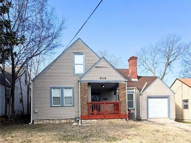2216 E 72nd Street, Kansas City, MO 64132