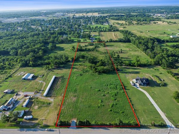 16705 E 11th Street , Tulsa, OK 74108