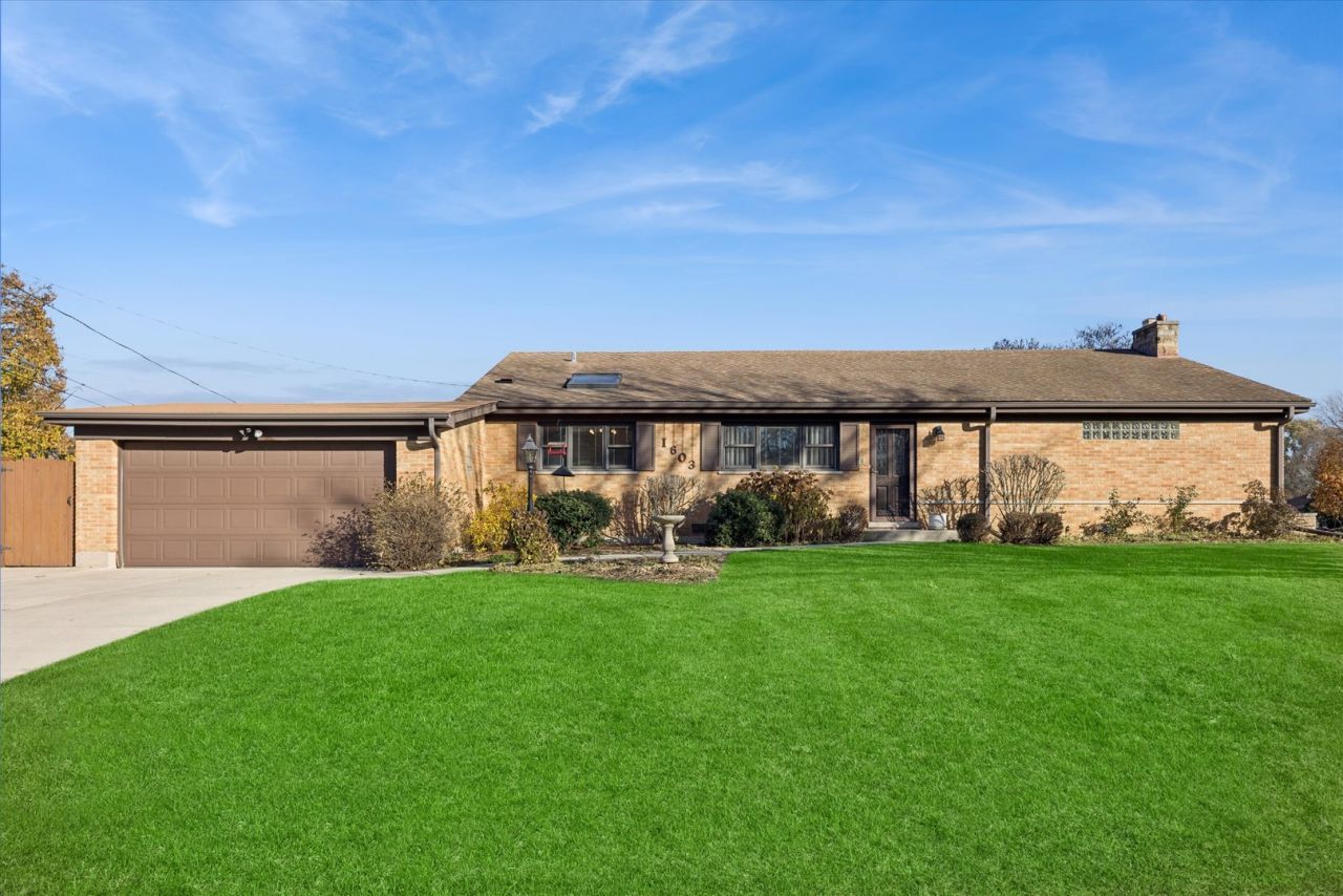 1603 Ashton Court, Wheaton, IL 60187 Main Photo