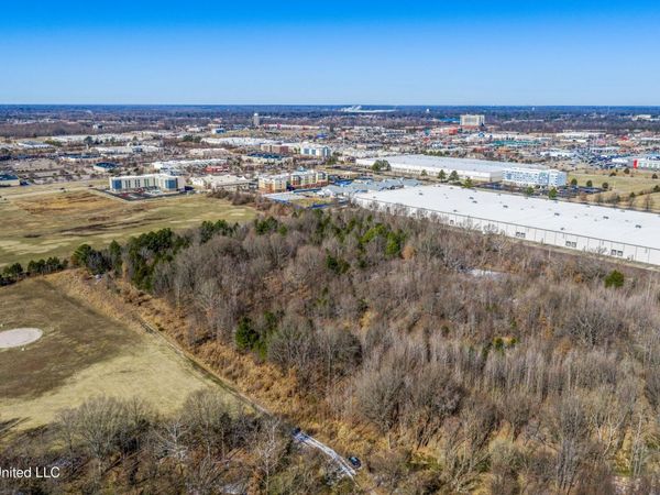 Elmore Road, Southaven, MS 38671